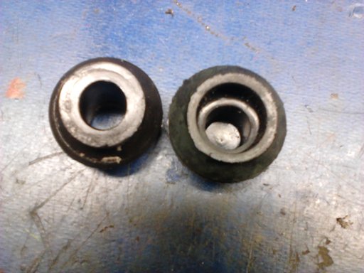 vlevo původní vrchní strana, vpravo nové vrchní strana