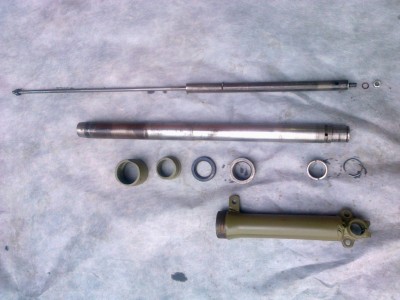 moto - přední tlumiče 04.jpg